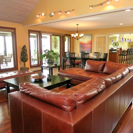 A View Of The Lake B & B West Kelowna Bagian luar foto