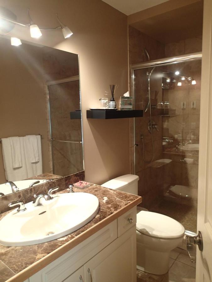 A View Of The Lake B & B West Kelowna Bagian luar foto